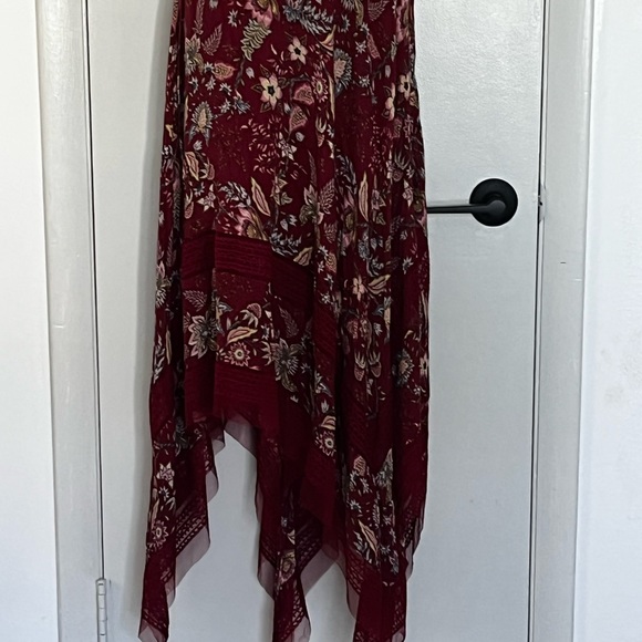 SOLD Bcbg MAX  Sz M asymmetrical Maxi floral Skirt - Picture 6 of 16